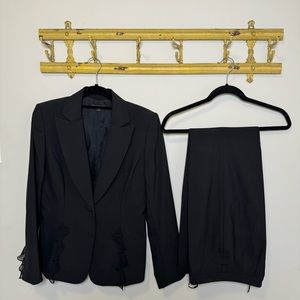Tahari wool blend black pantsuit with ruffle details on jacket, Size 4